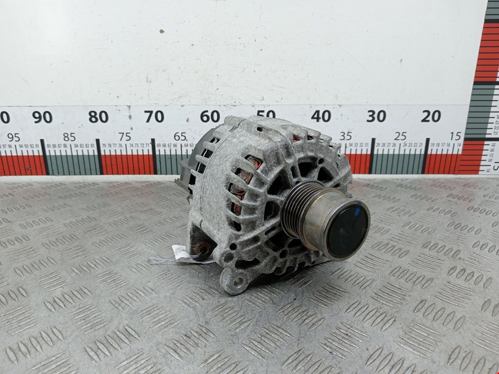 Генератор Volkswagen Golf Sportsvan купить в Беларуси