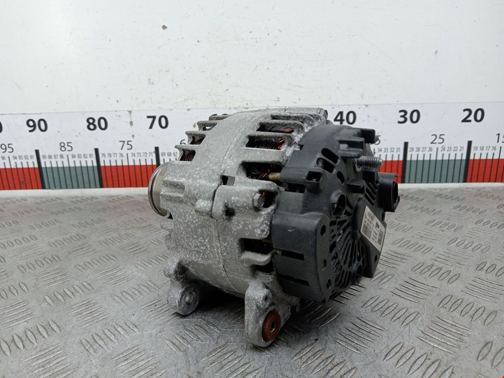 Генератор Volkswagen Golf Sportsvan купить в Беларуси