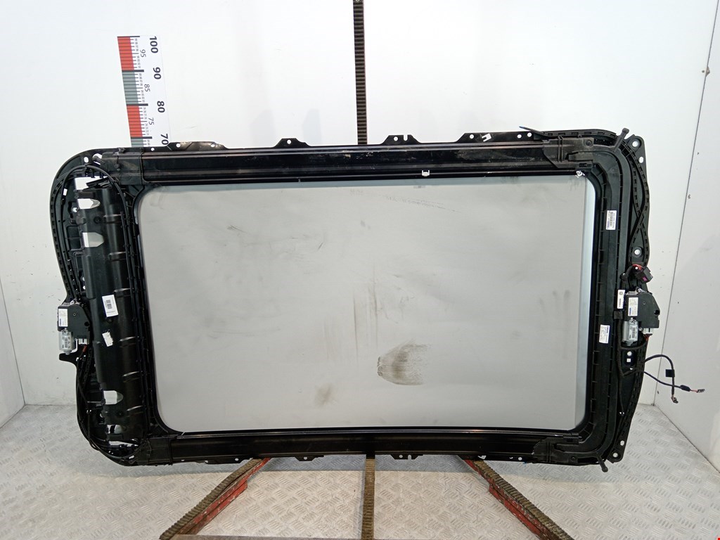 Люк Volkswagen Golf Sportsvan купить в Беларуси