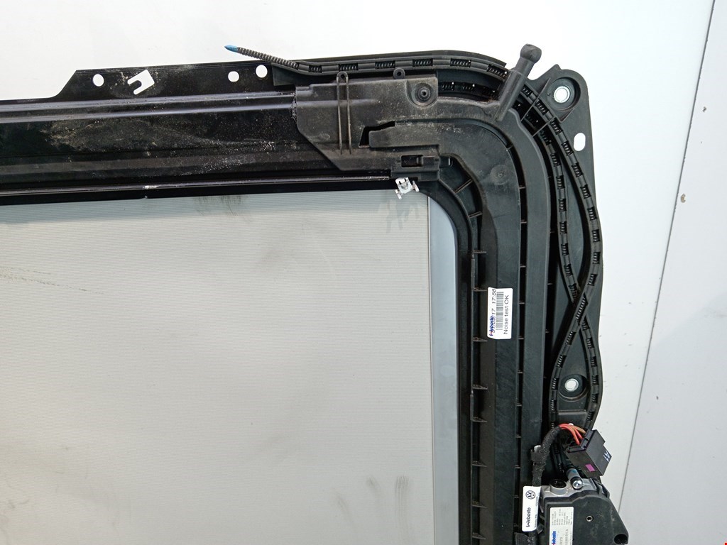 Люк Volkswagen Golf Sportsvan купить в Беларуси