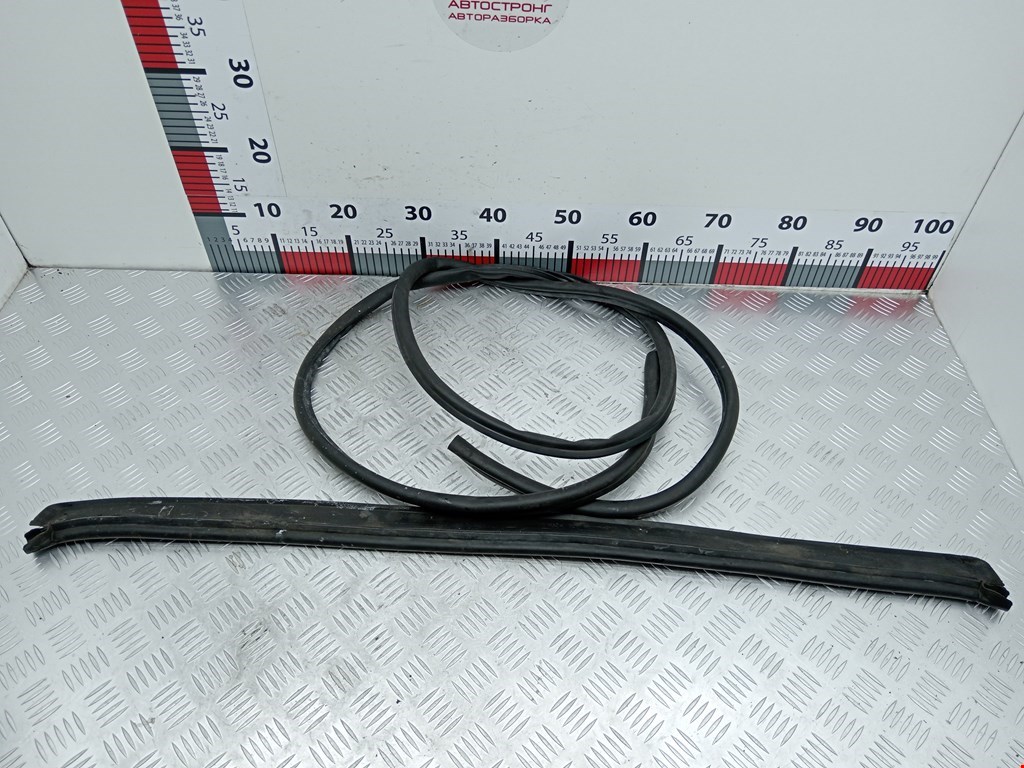 Уплотнитель капота BMW 5-Series (F07/F10/F11/F18) купить в Беларуси