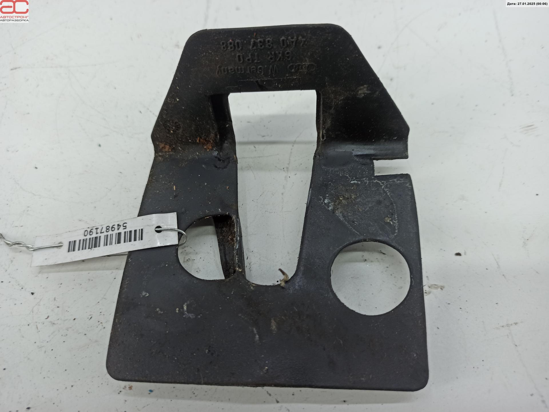 Уплотнитель Audi 100 C4 купить в Беларуси