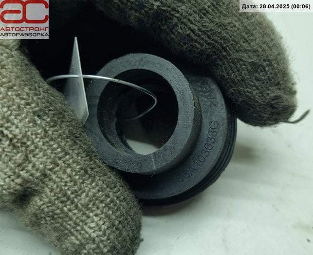 Уплотнитель Volkswagen Golf 5 купить в Беларуси