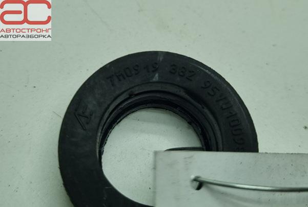 Уплотнитель Volkswagen Passat 6 купить в Беларуси