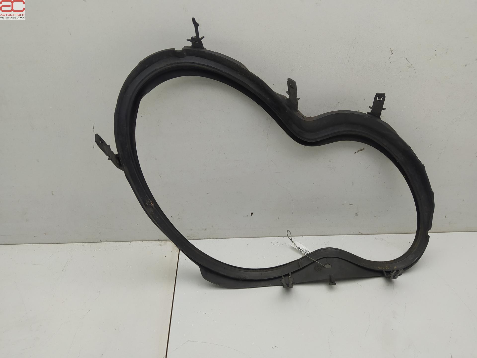 Уплотнитель Mercedes C-Class (W203) купить в Беларуси