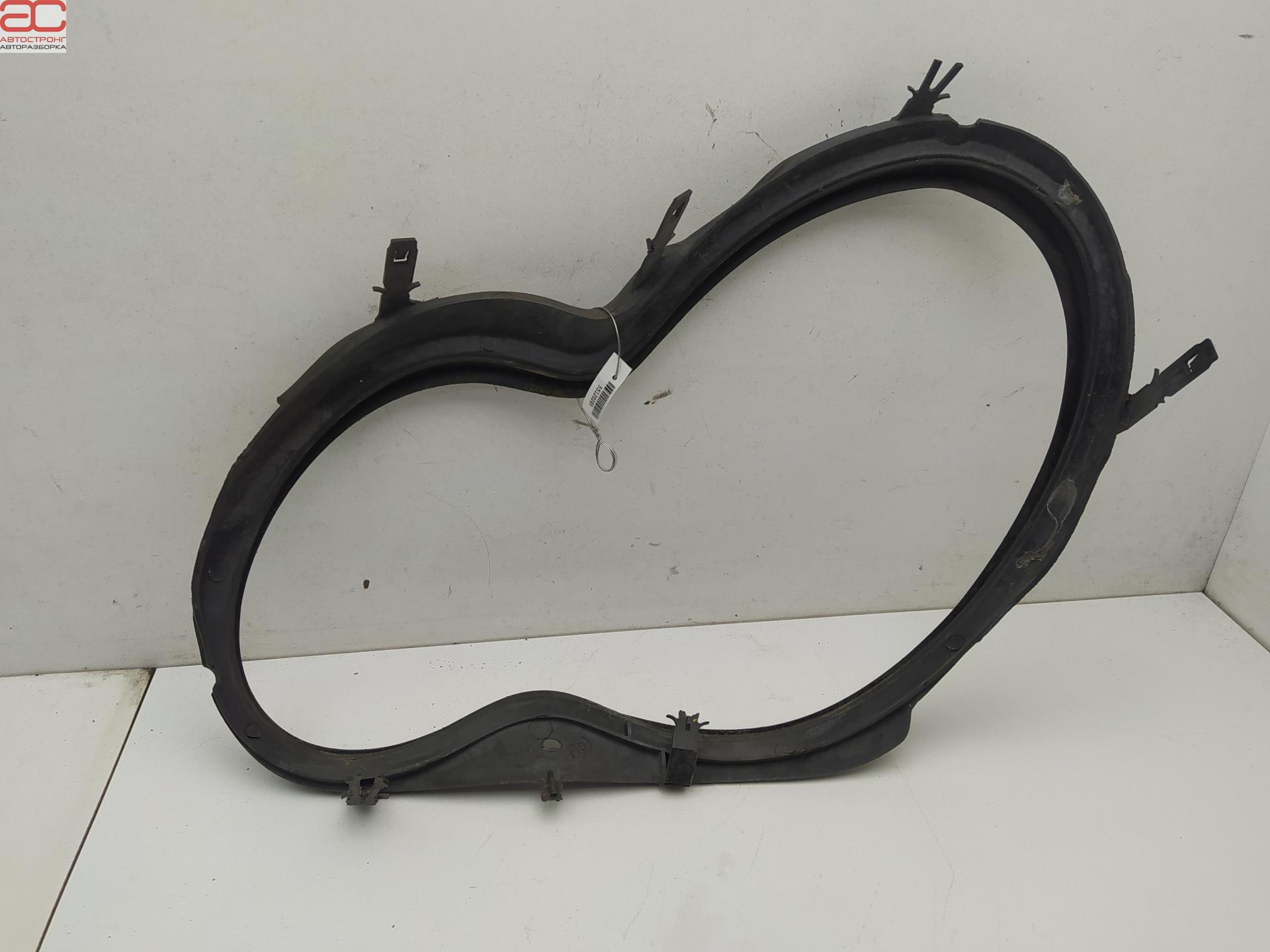 Уплотнитель Mercedes C-Class (W203) купить в Беларуси