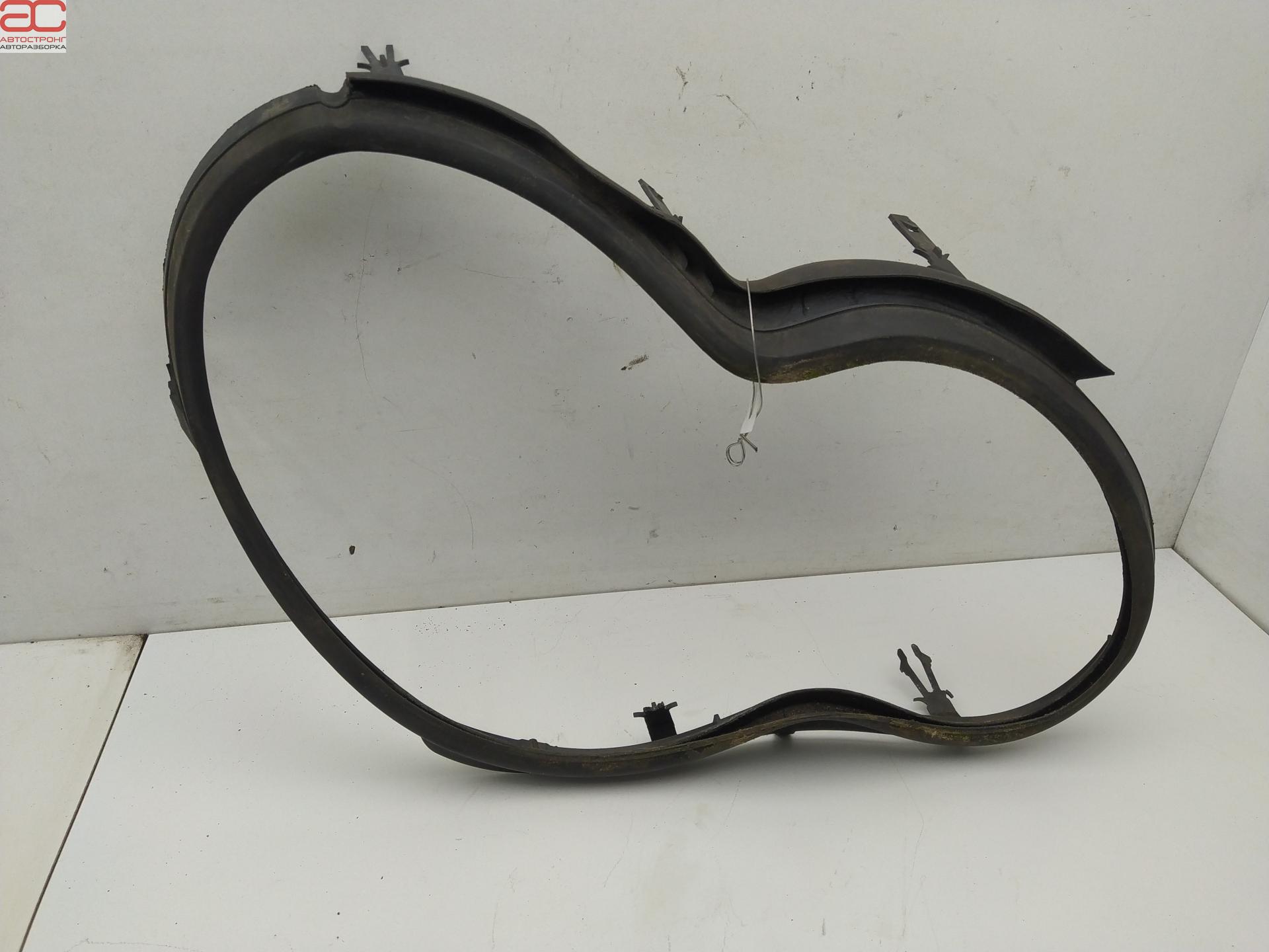 Уплотнитель Mercedes C-Class (W203) купить в Беларуси